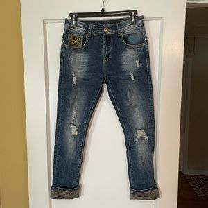 Mid wash women’s jeans
